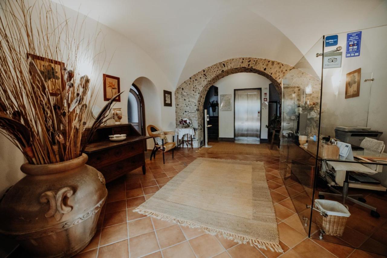Aparthotel Residenza Golfo Degli Ulivi Caprioli Zewnętrze zdjęcie