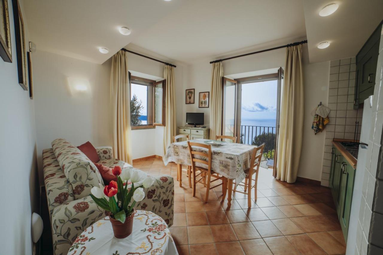 Aparthotel Residenza Golfo Degli Ulivi Caprioli Zewnętrze zdjęcie