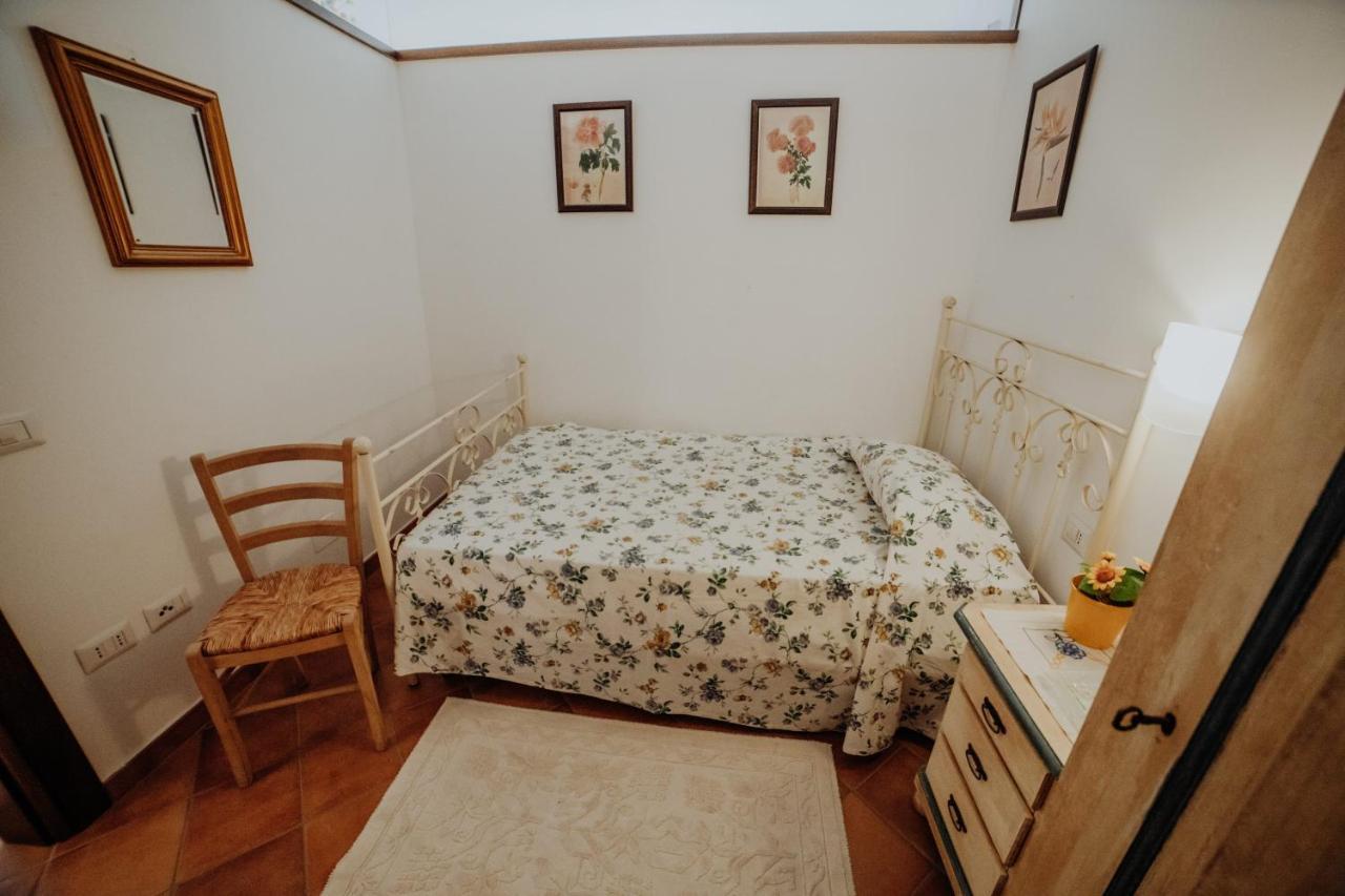 Aparthotel Residenza Golfo Degli Ulivi Caprioli Zewnętrze zdjęcie