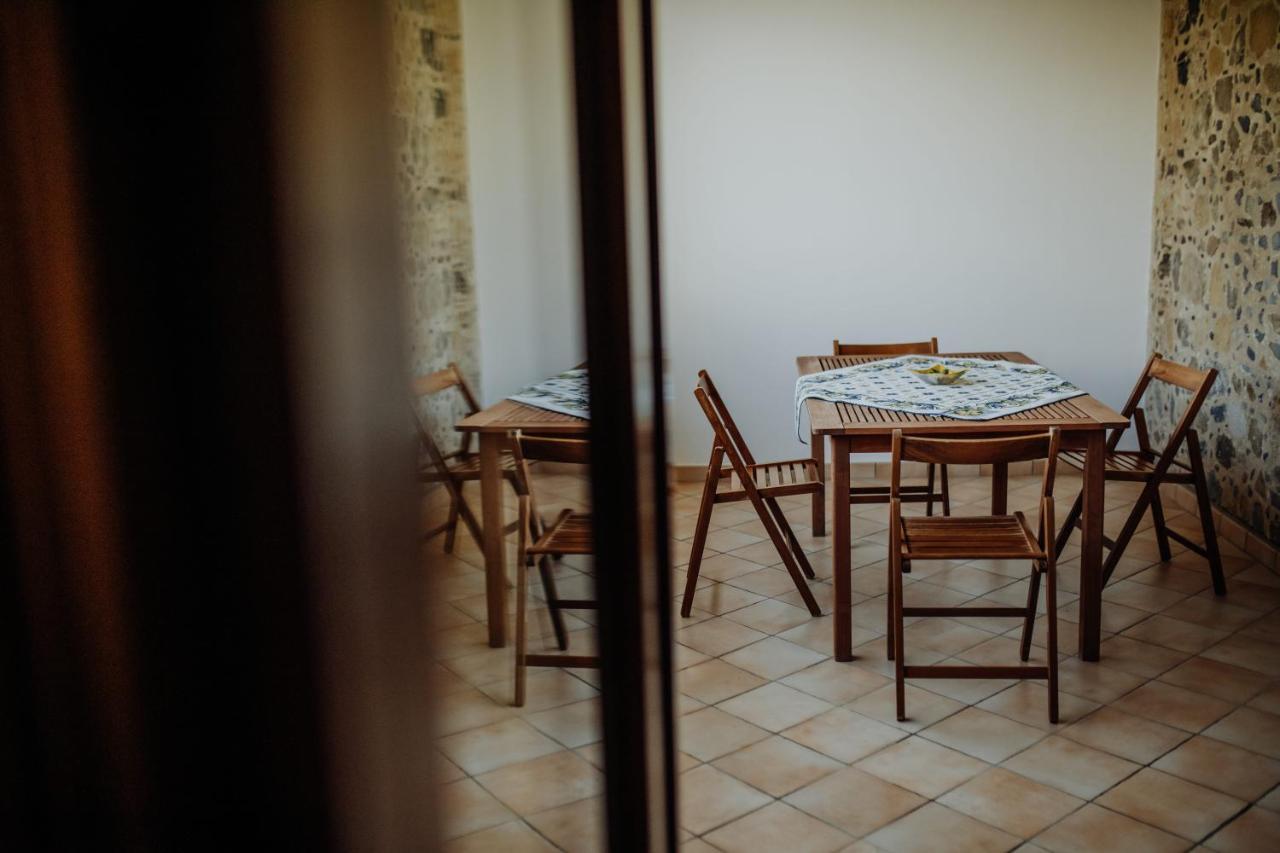 Aparthotel Residenza Golfo Degli Ulivi Caprioli Zewnętrze zdjęcie